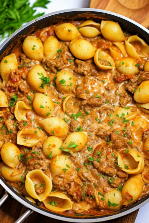 Creamy Beef And Shells - That Oven Feelin