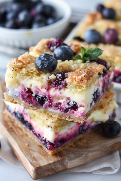 Blueberry Cream Cheese Bars - That Oven Feelin