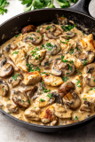 Chicken Mushroom Stroganoff - That Oven Feelin