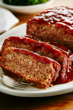 Copycat Cracker Barrel Meatloaf - That Oven Feelin