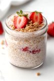 Strawberry Cheesecake Overnight Oats